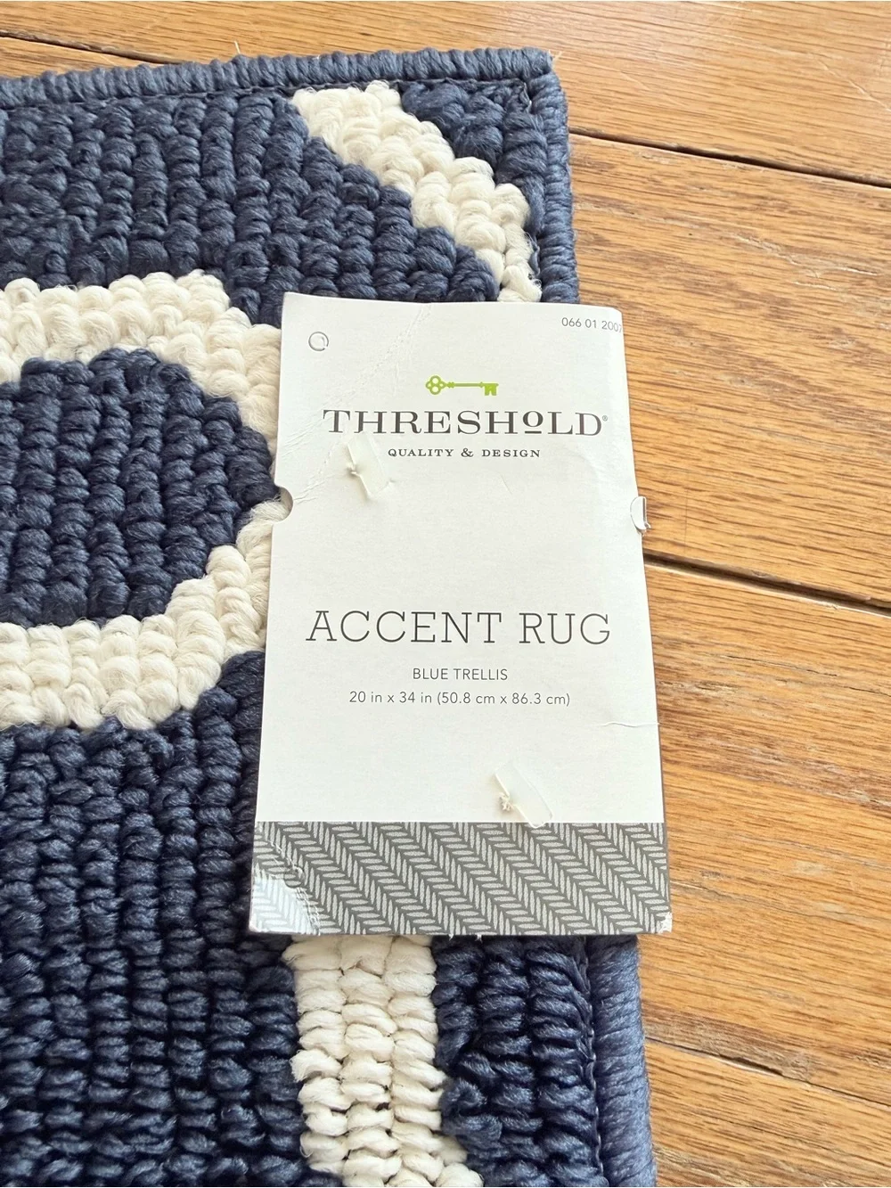 Threshold Accent Rug - Picture 3 of 4